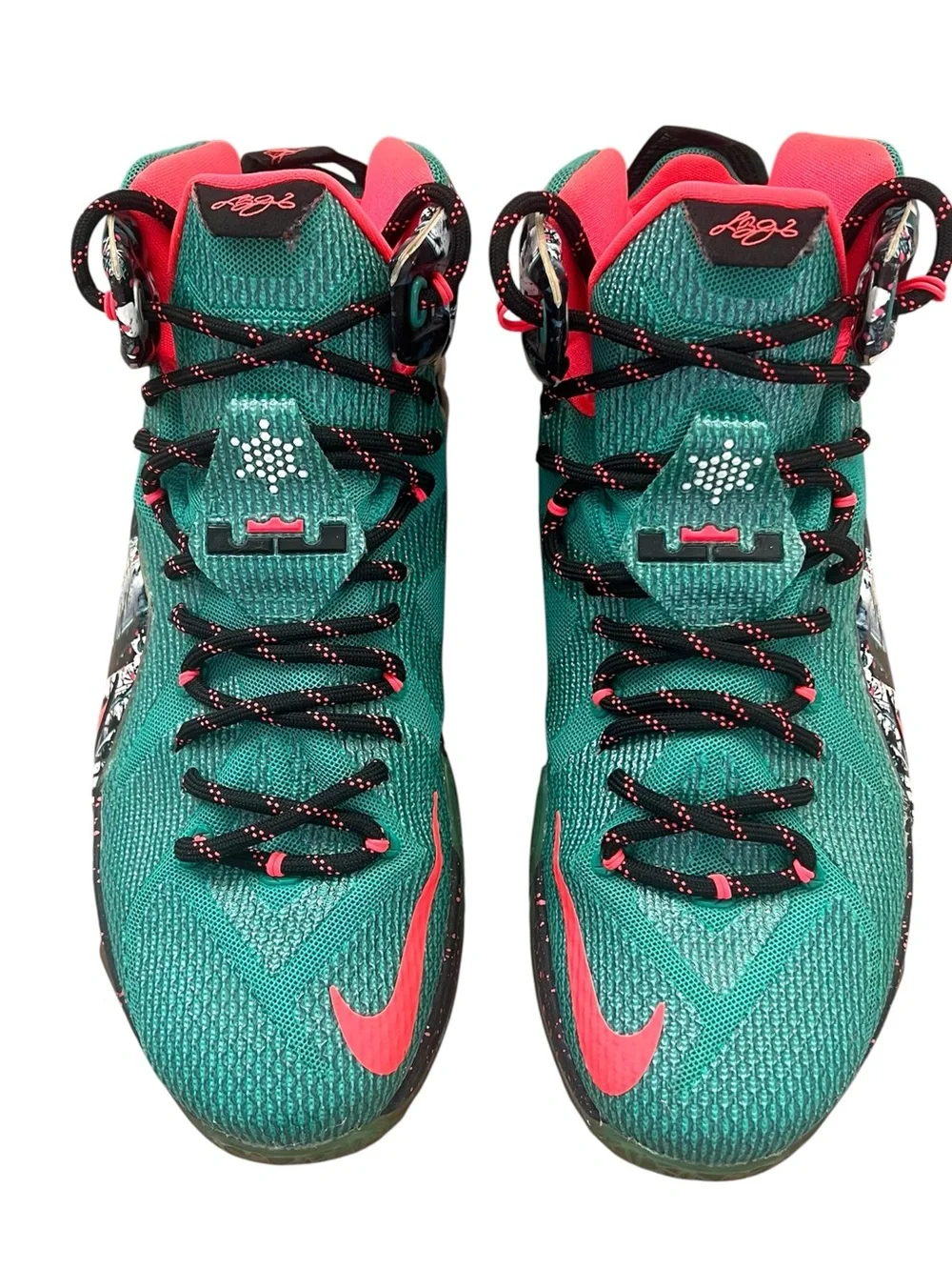 2014 Nike LeBron XII 12 “Xmas” Akron Birch Size 9.5
